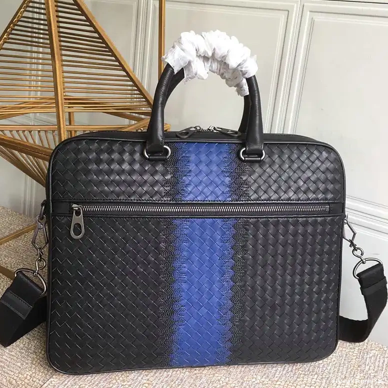 Official Brother Sam Veneta 2108SF0174 Bottega Bag 0716